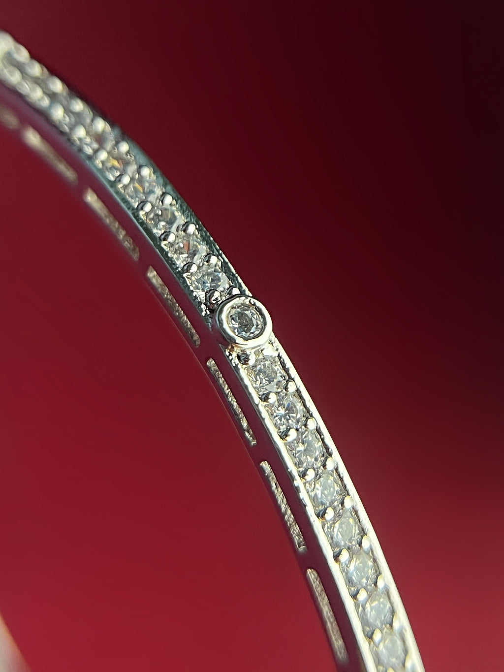 Mirayne Silver Bangle For Her