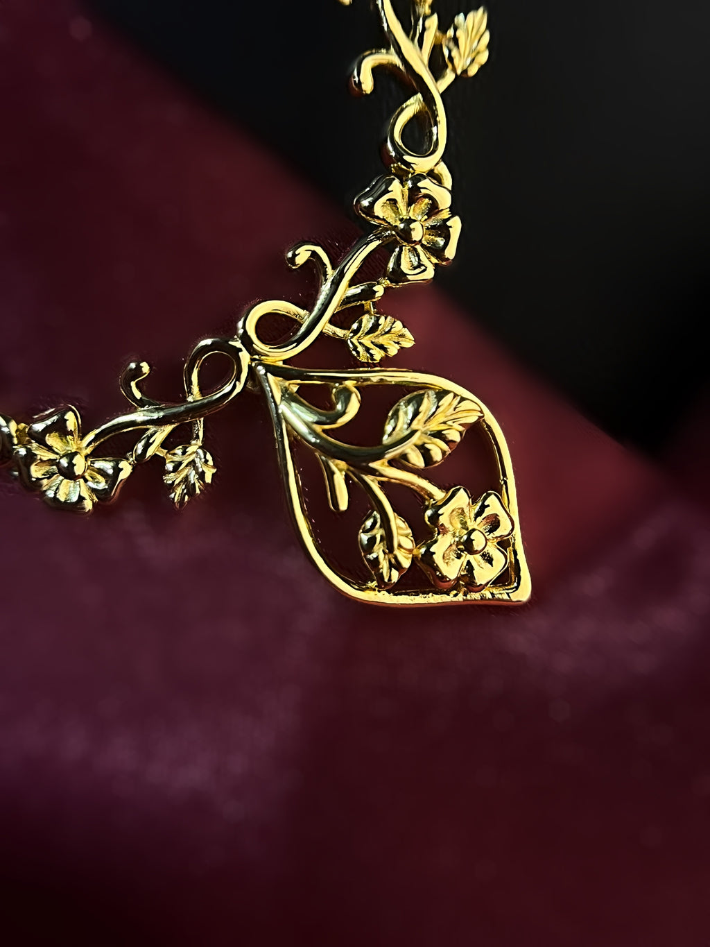 Elvarya Silver Necklace For Her