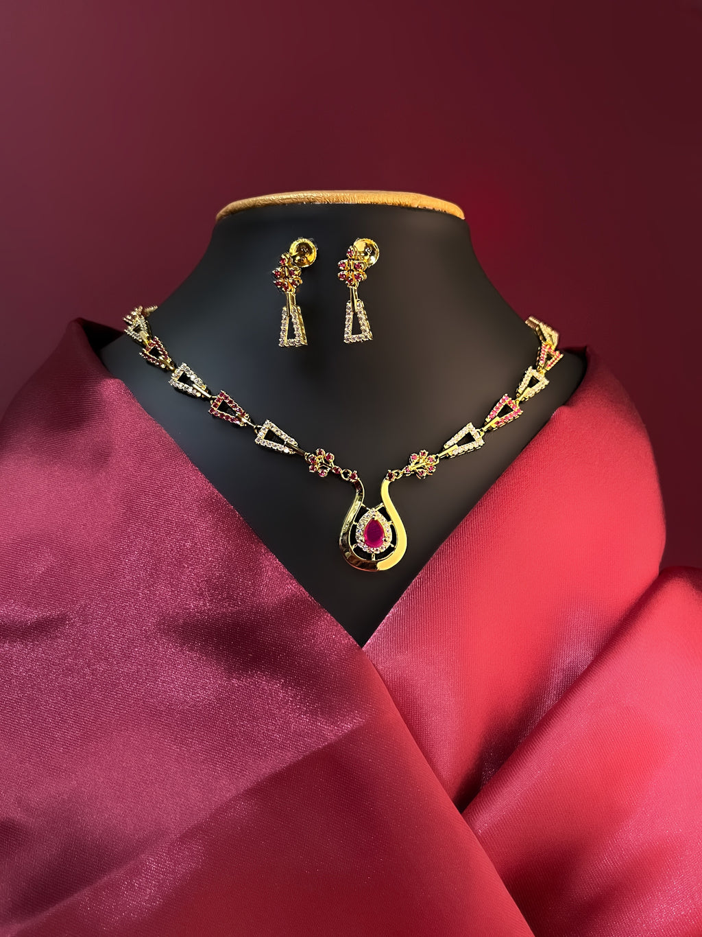 Avirein Silver Necklace For Her