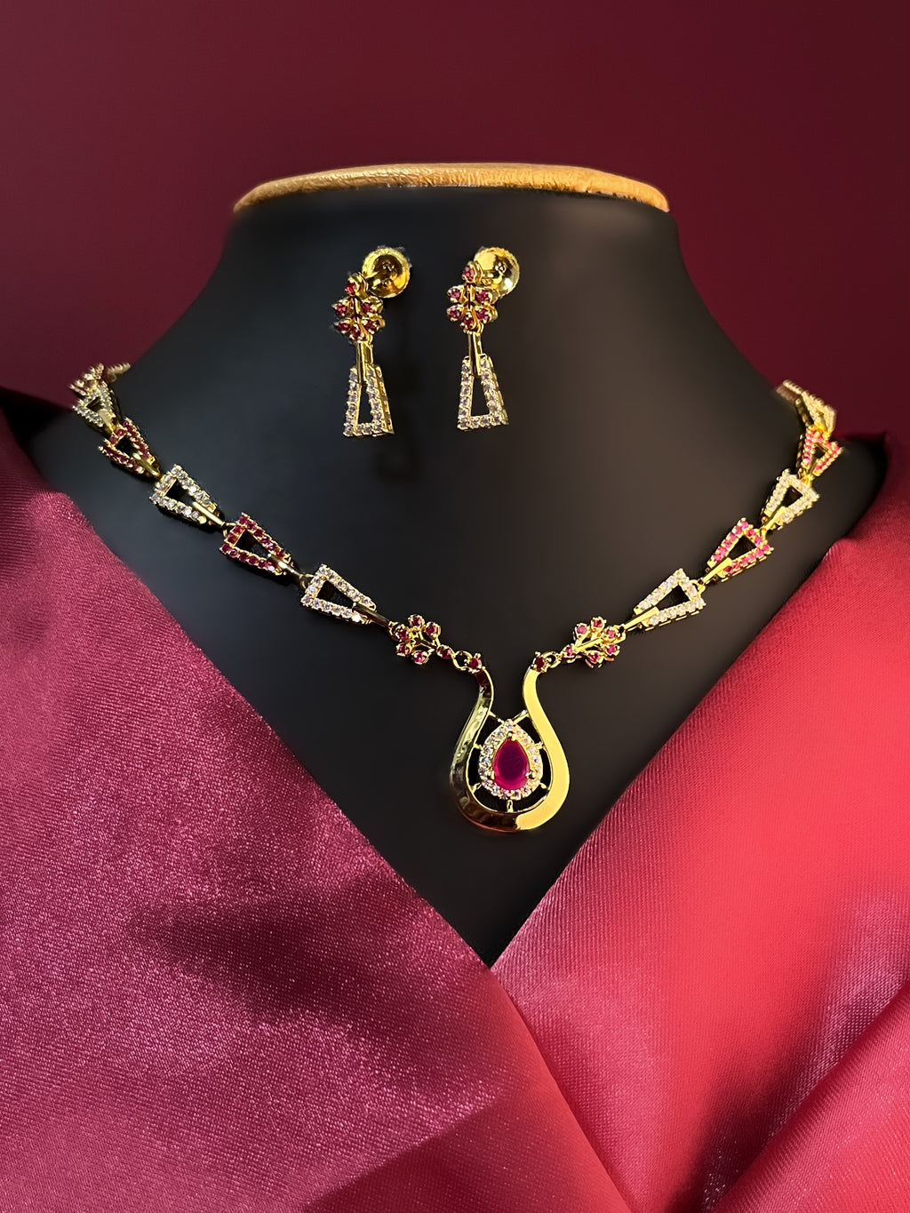 Avirein Silver Necklace For Her